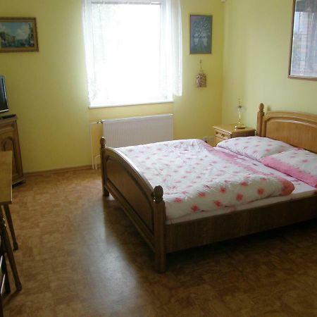 Hotel Penzion Cizku U Trebone Zewnętrze zdjęcie