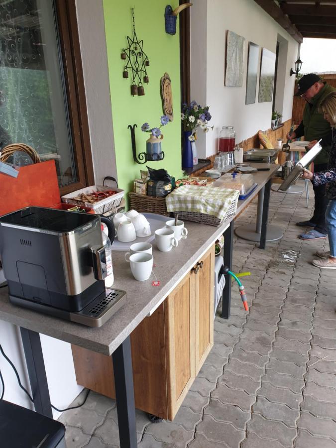Hotel Penzion Cizku U Trebone Zewnętrze zdjęcie